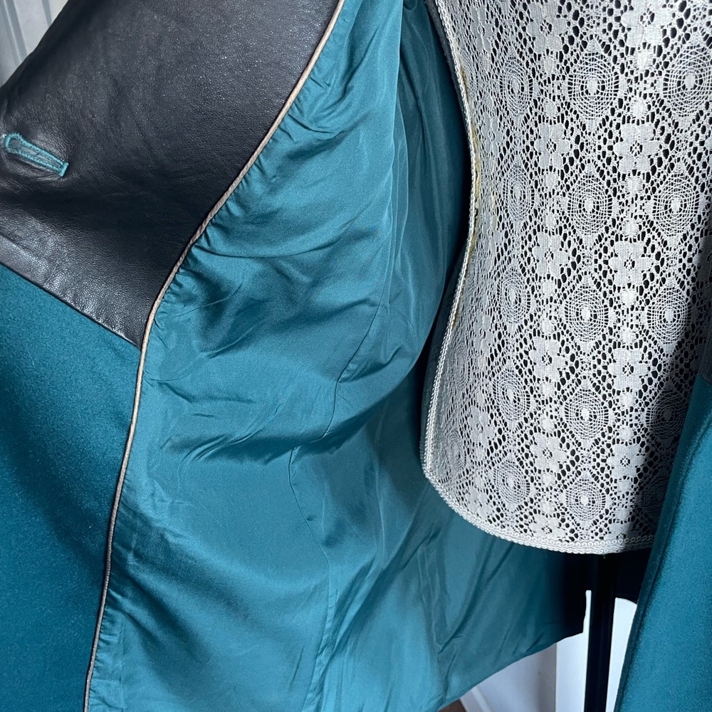 NWT BB Dakota Teal Coat Blazer Jacket With Real Leather Trim. Large. - Picture 9 of 10
